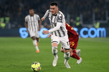 Juventus hồi sinh mạnh mẽ: Vlahovic dẫn đầu hành trình trở lại Champions League