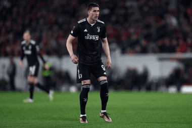 Freiburg vs Leverkusen: Trận hòa 2-2 và bước ngoặt cuộc đua vô địch Bundesliga